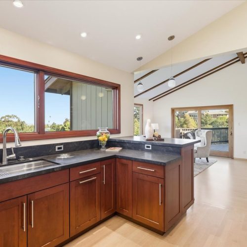 09-Kitchen