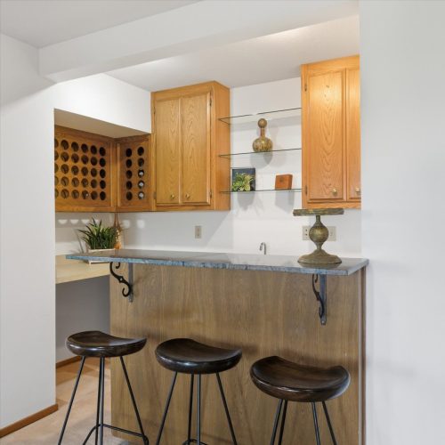 16-Wet Bar