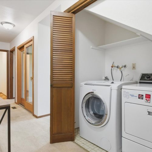 22-Laundry Closet