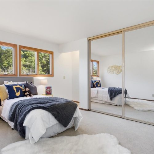 24-Bedroom